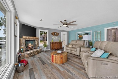COMPLETELY REMODELED & FULLY FURNISHED! This turnkey 2-bedroom - photo 14