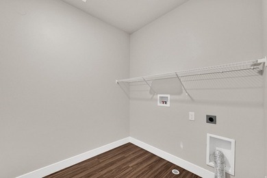 **BETTER THAN NEW!! *RARE FIND & MOVE IN READY!! *MORE SQUARE - photo 20