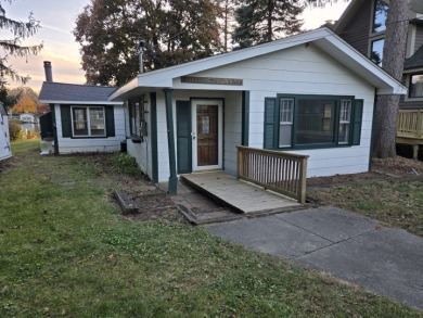 Lake Home For Sale in Mchenry, Illinois