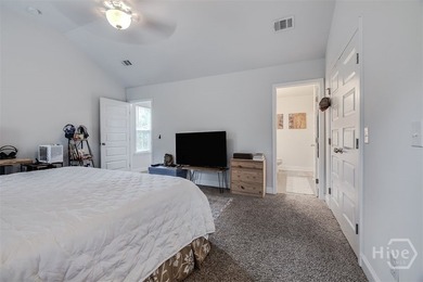 Welcome home to this beautiful 3-bedroom, 2.5-bath end-unit - photo 22