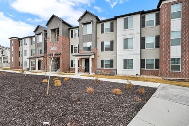 **BETTER THAN NEW!! *RARE FIND & MOVE IN READY!! *MORE SQUARE - photo 22