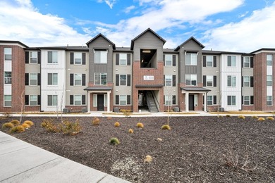 **BETTER THAN NEW!! *RARE FIND & MOVE IN READY!! *MORE SQUARE - photo 24