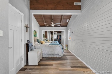 COMPLETELY REMODELED & FULLY FURNISHED! This turnkey 2-bedroom - photo 28