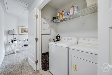 Welcome home to this beautiful 3-bedroom, 2.5-bath end-unit - photo 31