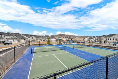 **BETTER THAN NEW!! *RARE FIND & MOVE IN READY!! *MORE SQUARE - photo 36
