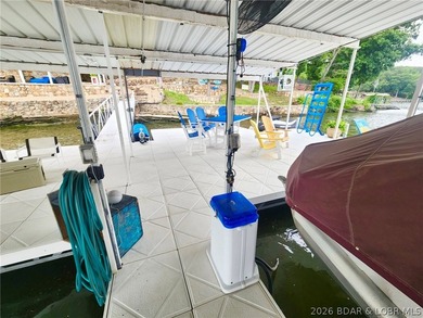 COMPLETELY REMODELED & FULLY FURNISHED! This turnkey 2-bedroom - photo 50