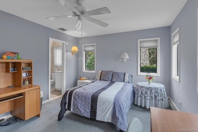Experience the quintessential Bellport lifestyle in this - photo 10