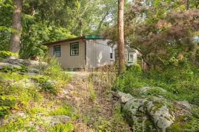 A Serene Forest Park Sanctuary Nestled in the trees with views - photo 17
