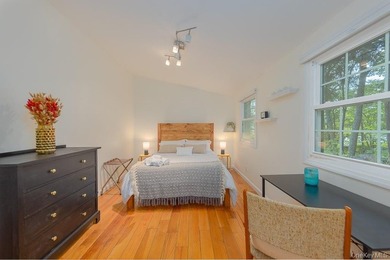 A Serene Forest Park Sanctuary Nestled in the trees with views - photo 18
