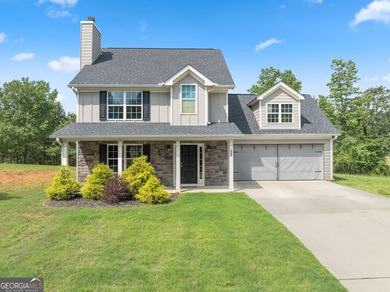 2021 Build offering a great floorplan situated on almost an acre - photo 1