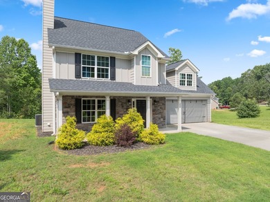 2021 Build offering a great floorplan situated on almost an acre - photo 2
