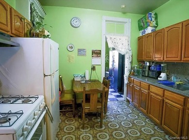 Williamsburg!!! HDFC income restricted Co-op on the top floor of - photo 2
