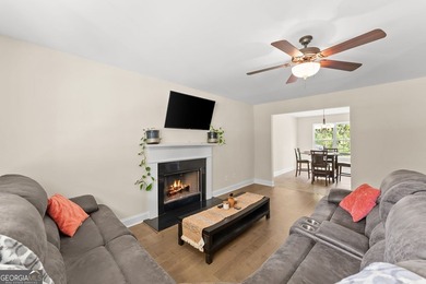 2021 Build offering a great floorplan situated on almost an acre - photo 5