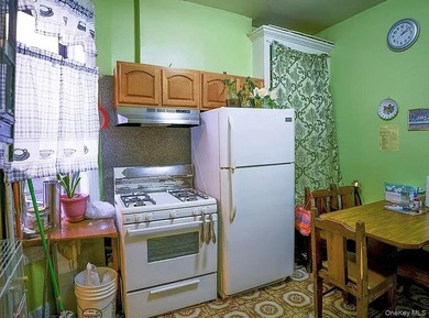 Williamsburg!!! HDFC income restricted Co-op on the top floor of - photo 5