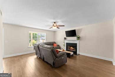 2021 Build offering a great floorplan situated on almost an acre - photo 6