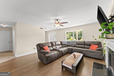 2021 Build offering a great floorplan situated on almost an acre - photo 7