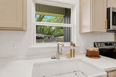 OPEN HOUSE Friday, Saturday and Sunday!! Absolute perfection - photo 10