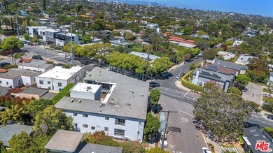 2001 Penmar Avenue is a turnkey 14-unit multifamily asset - photo 19