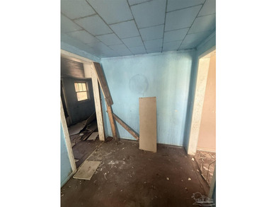Investor Special with Endless Potential! Opportunity awaits with - photo 8