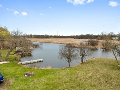 Enjoy peaceful water views in this well-maintained 3-bedroom, 2 - photo 1