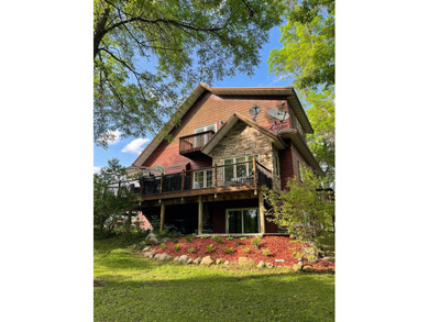 Prepare to fall in love with this stunning rustic riverfront - photo 3