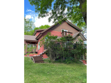 Prepare to fall in love with this stunning rustic riverfront - photo 4