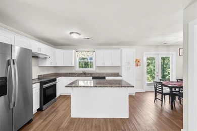 Welcome to 6425 Dogwood Way, a beautifully maintained home - photo 15