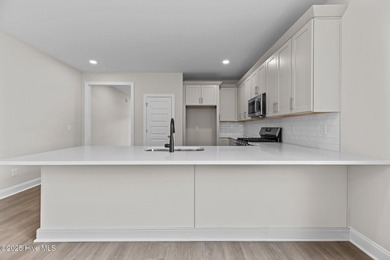 Welcome to the Brighton I, a move-in ready new construction home - photo 17