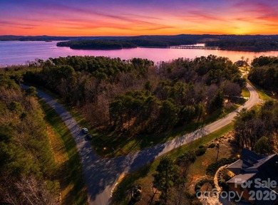 Build your dream home in the highly sought-after Heron Bay - photo 1