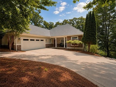 First time ever offered! Welcome to this beautifully maintained - photo 1