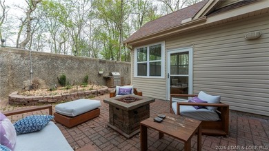 Upon entering this 4 bed nearly 2700sqft one level home, you'll - photo 33
