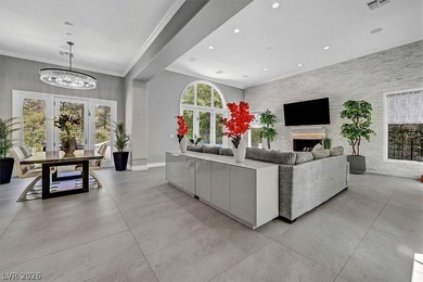 THIS GORGEOUS CHRISTOPHER HOME SHOWS LIKE A MODEL & IS NESTLED - photo 10