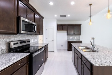 Back on market with no seller's fault. Very motivated seller! - photo 6