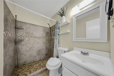 Charming and well-maintained, this 2-bedroom, 2-bath townhome - photo 17