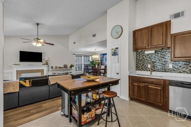 THE PERFECT LOCATION!!! YOU CAN LIVE WITHIN A 10 MINS DRIVE TO - photo 17