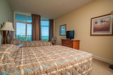 Experience the pinnacle of coastal luxury at Horizon at 77th, a - photo 21