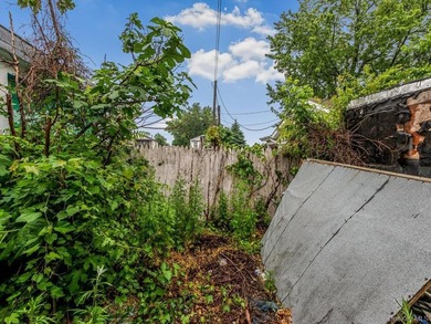 Great Opportunity! Welcome to 901 Harding Park. This Gem of a - photo 22