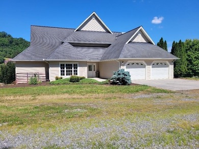 (private lake, pond, creek) Home For Sale in Church Hill Tennessee