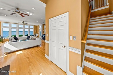 This amazingly luxurious three-bedroom townhome is set for - photo 6