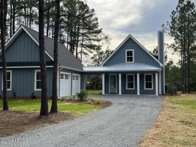 Lake Home For Sale in Yemassee, South Carolina