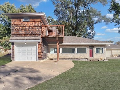 Wildwood Lake Home Sale Pending in Raytown Missouri