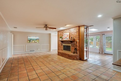 Prime location near MSU & Sikes Lake, with a convenient commute - photo 9