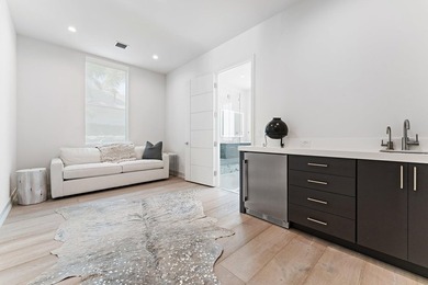 Located directly on the East side of the Intracoastal Waterway - photo 24