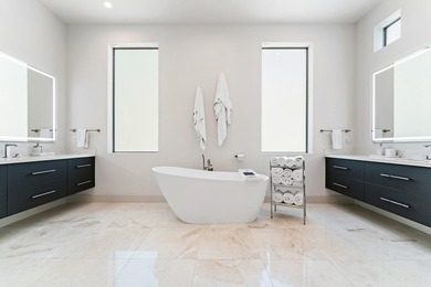 Located directly on the East side of the Intracoastal Waterway - photo 25