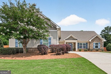 Welcome home to your beautifully maintained 4 bedroom, 3.5 bath - photo 5