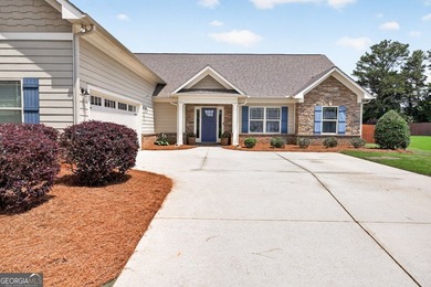 Welcome home to your beautifully maintained 4 bedroom, 3.5 bath - photo 6