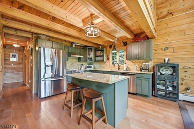 Escape To Your Own Mountain Retreat In This Beautifully Crafted - photo 11