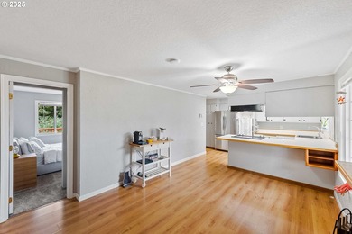 Location, location, location! Single level ranch style home with - photo 14