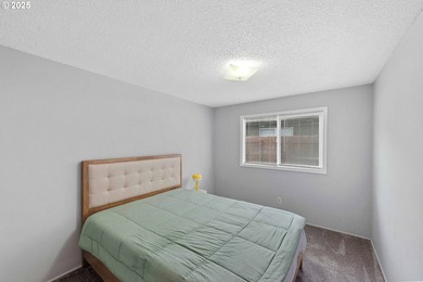 Location, location, location! Single level ranch style home with - photo 17