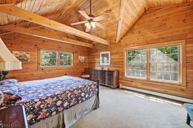 Escape To Your Own Mountain Retreat In This Beautifully Crafted - photo 24